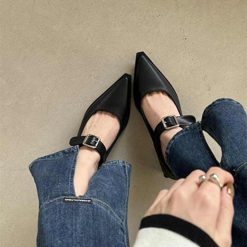 *Fashion Mary Jane Shoes Women - Leather Classic Strap ulasan dan harga